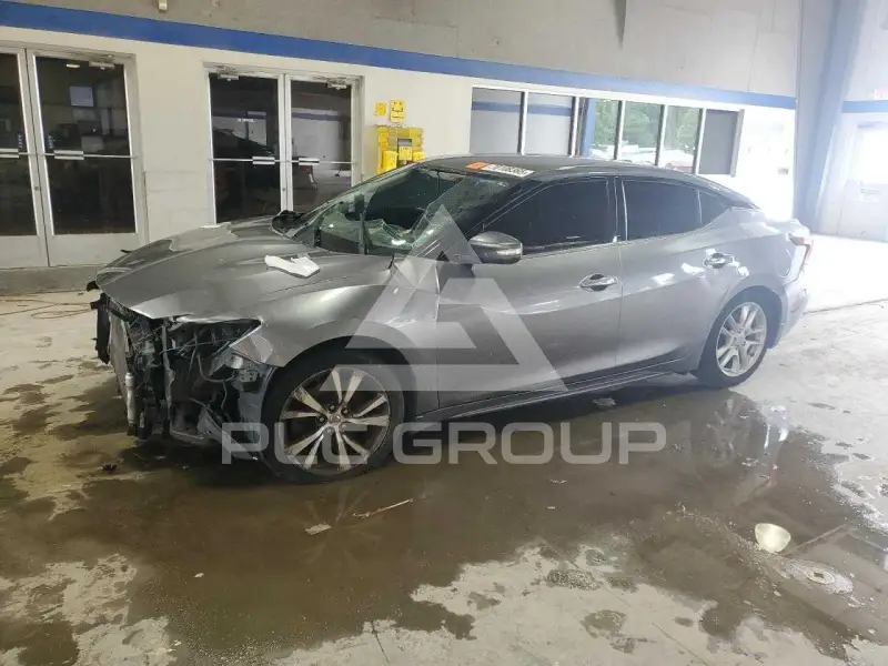2017 Nissan MAXIMA photo