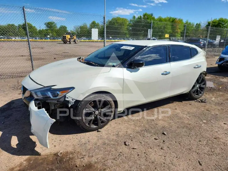 2017 Nissan MAXIMA photo