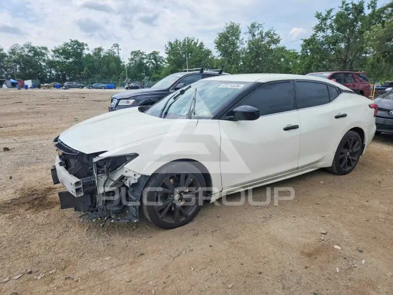 2017 Nissan MAXIMA photo