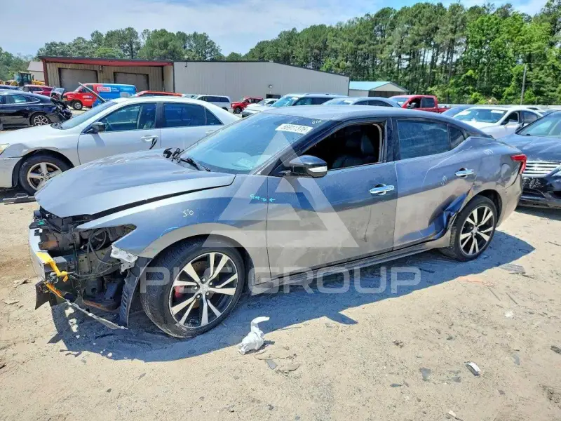 2017 Nissan MAXIMA photo