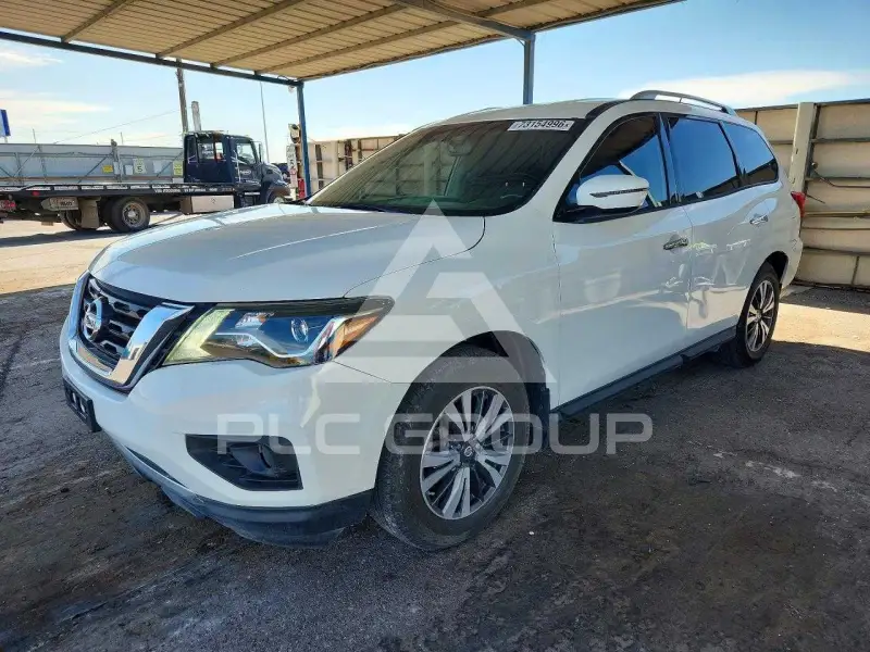 2017 Nissan PATHFINDER photo