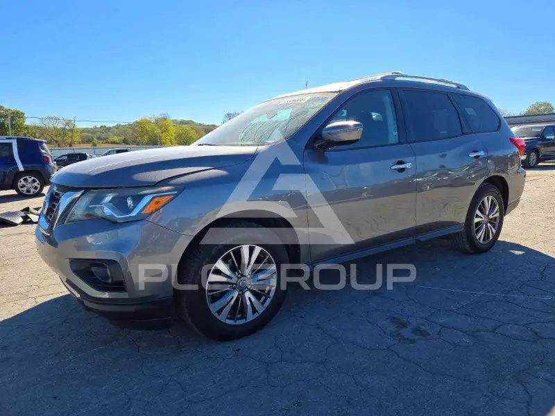 2017 Nissan PATHFINDER photo