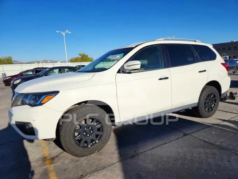 2017 Nissan PATHFINDER фото