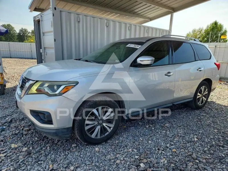 2017 Nissan PATHFINDER photo
