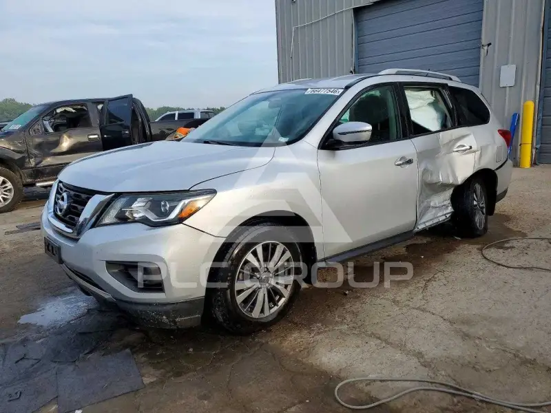 2017 Nissan PATHFINDER фото