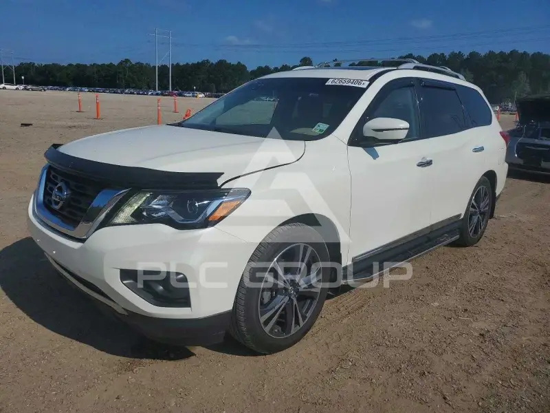 2017 Nissan PATHFINDER photo