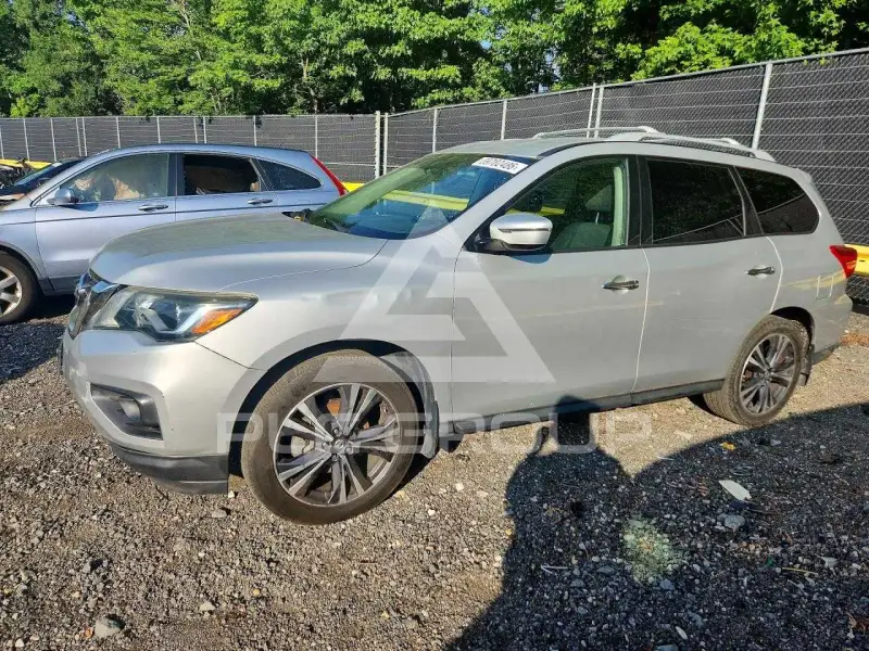 2017 Nissan PATHFINDER photo
