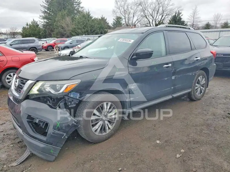 2017 Nissan PATHFINDER photo