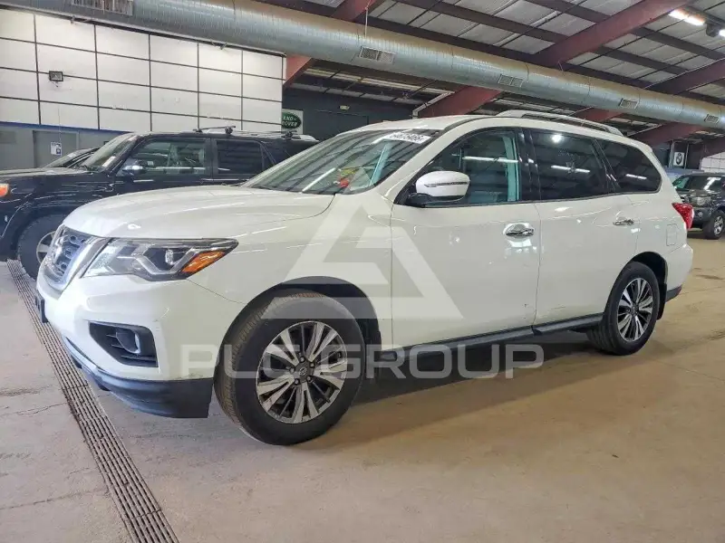 2017 Nissan PATHFINDER photo