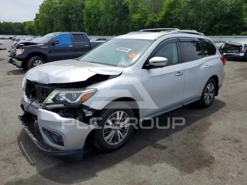 2017 Nissan PATHFINDER photo