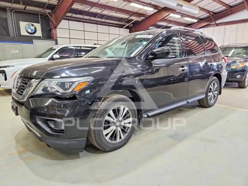 2017 Nissan PATHFINDER photo