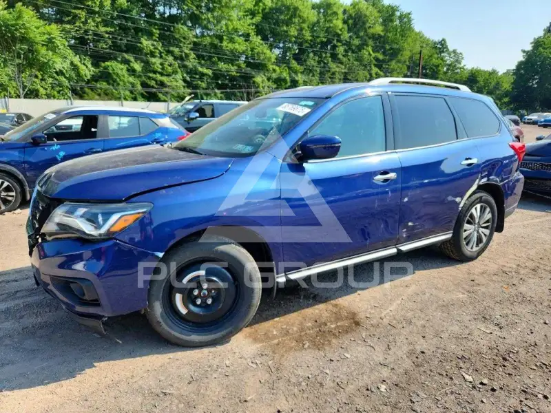 2017 Nissan PATHFINDER photo