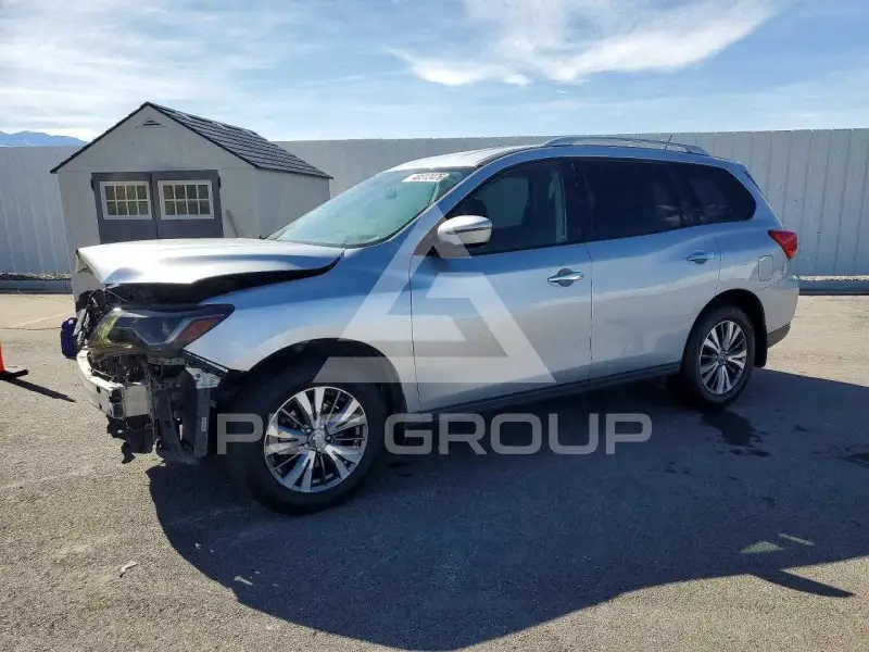 2017 Nissan PATHFINDER фото