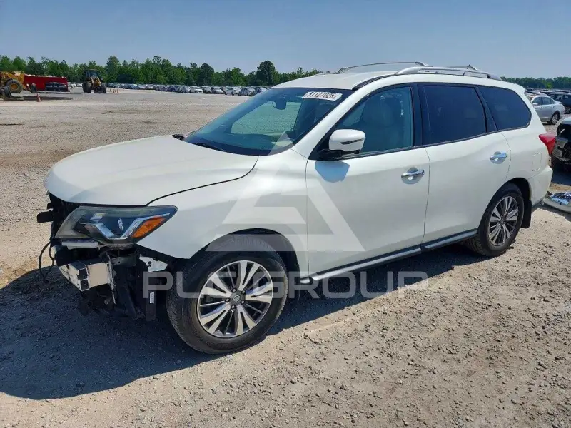 2017 Nissan PATHFINDER photo