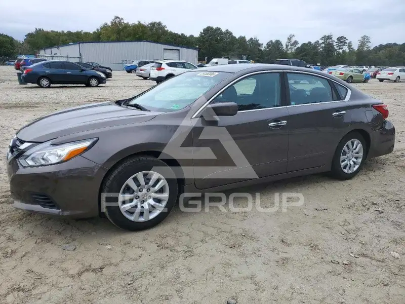 2017 Nissan ALTIMA photo