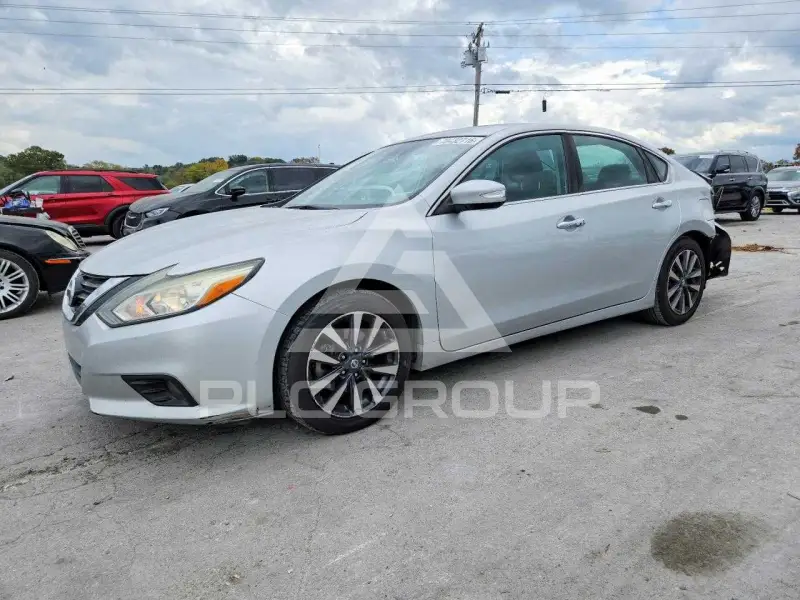2017 Nissan ALTIMA фото