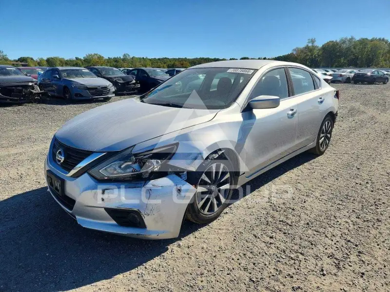 2017 Nissan ALTIMA фото