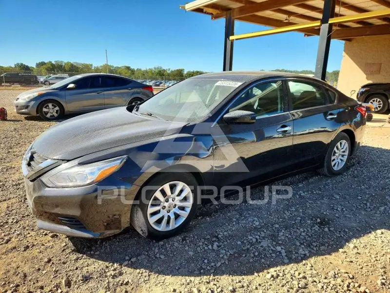 2017 Nissan ALTIMA фото