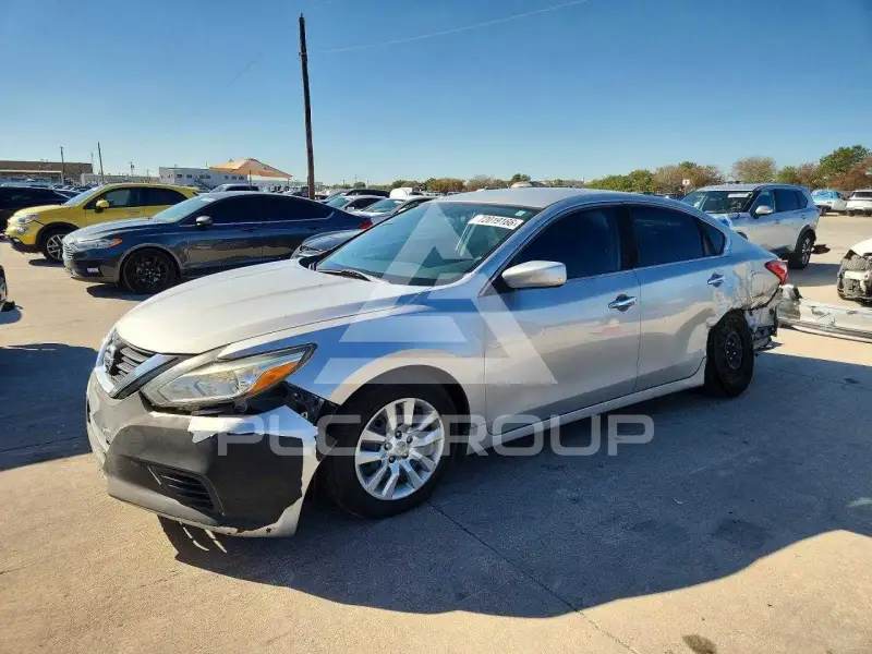 2017 Nissan ALTIMA фото