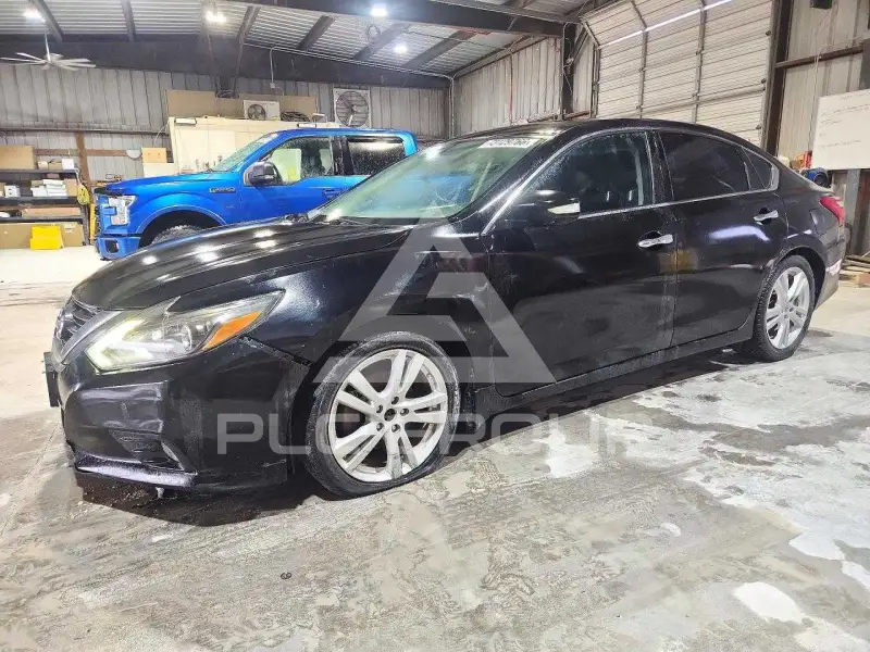 2017 Nissan ALTIMA фото