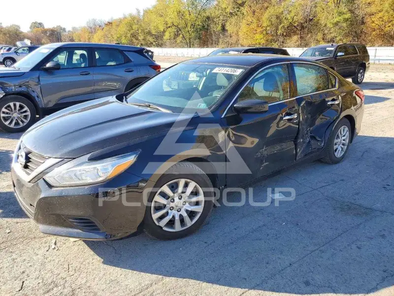 2017 Nissan ALTIMA фото