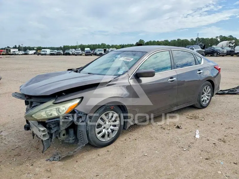 2017 Nissan ALTIMA фото