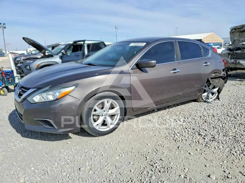 2017 Nissan ALTIMA фото