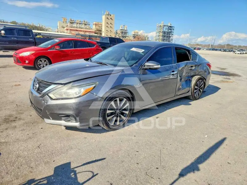 2017 Nissan ALTIMA photo