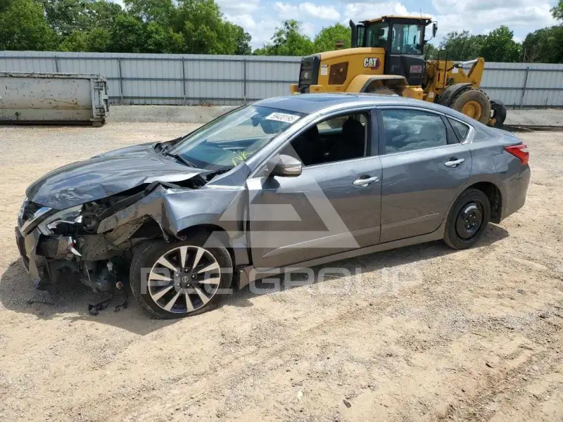 2017 Nissan ALTIMA фото