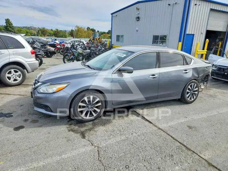 2017 Nissan ALTIMA photo