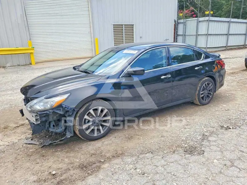 2017 Nissan ALTIMA фото