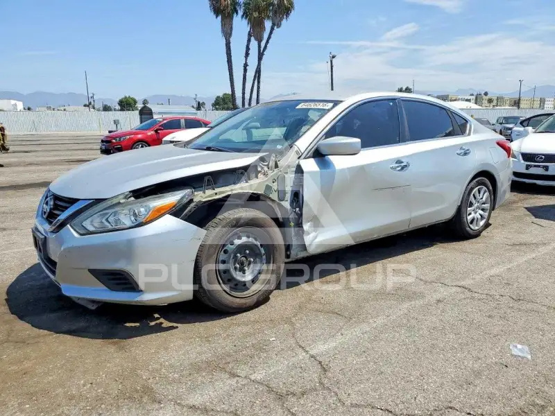 2017 Nissan ALTIMA photo