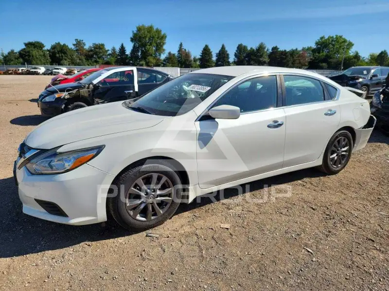 2017 Nissan ALTIMA фото