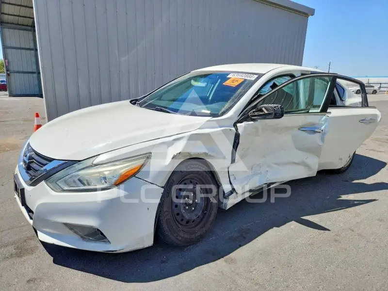 2017 Nissan ALTIMA фото