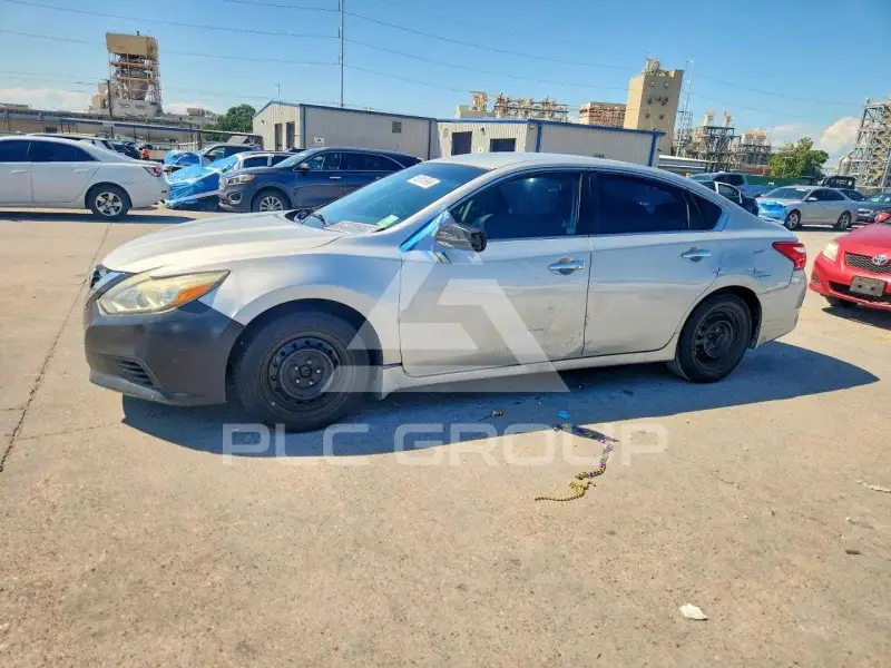 2017 Nissan ALTIMA фото