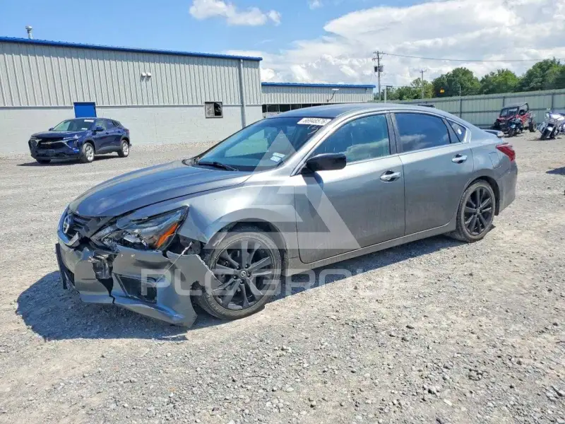 2017 Nissan ALTIMA фото