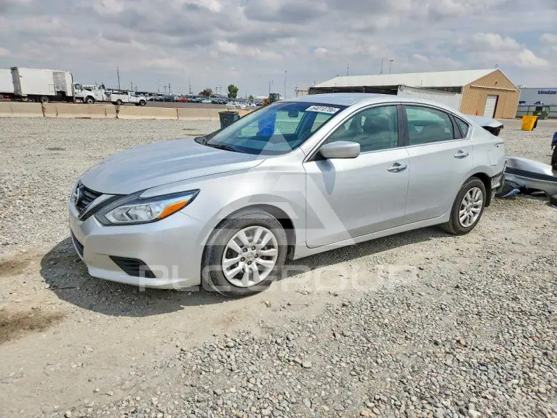 2017 Nissan ALTIMA фото