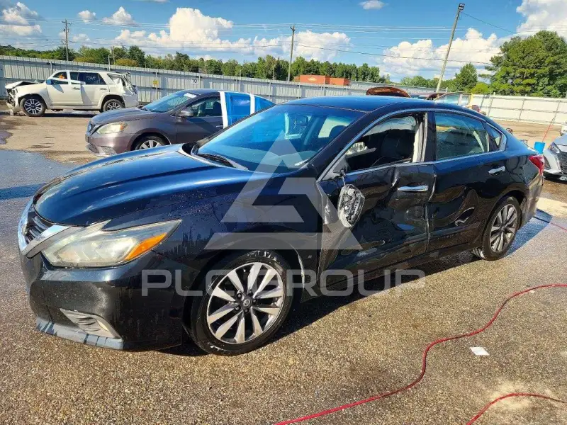 2017 Nissan ALTIMA фото
