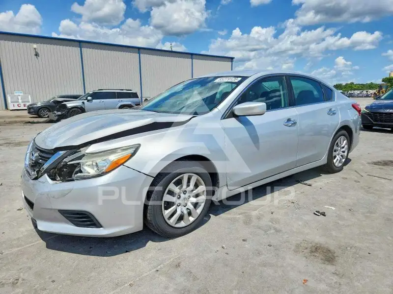 2017 Nissan ALTIMA фото