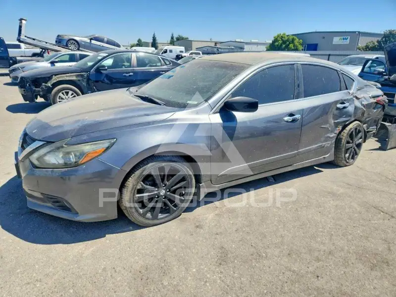 2017 Nissan ALTIMA фото