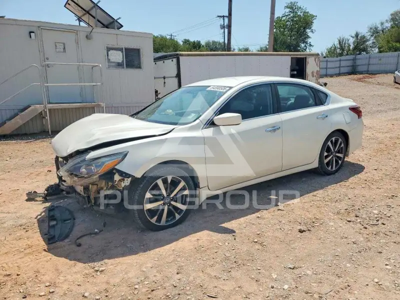 2017 Nissan ALTIMA фото