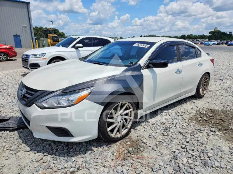 2017 Nissan ALTIMA фото