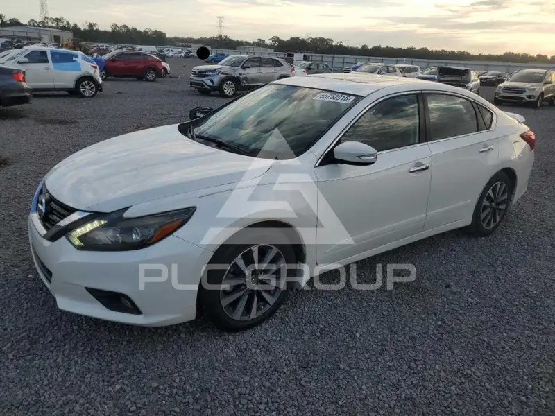 2017 Nissan ALTIMA photo