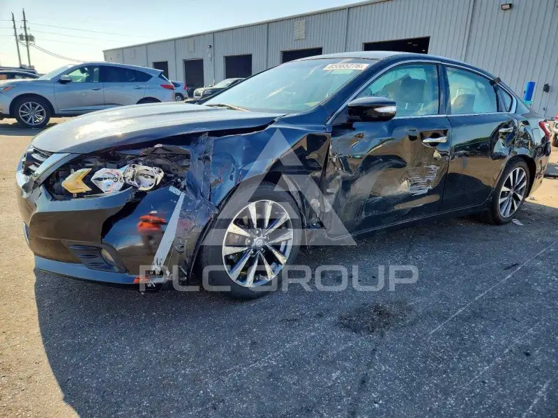 2017 Nissan ALTIMA photo