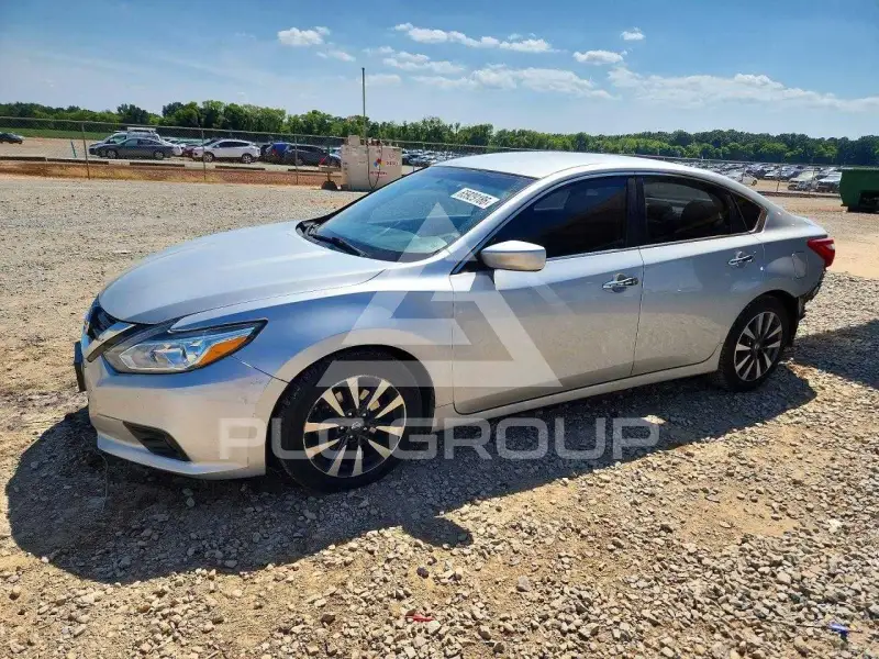 2017 Nissan ALTIMA photo