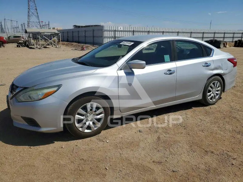 2017 Nissan ALTIMA photo