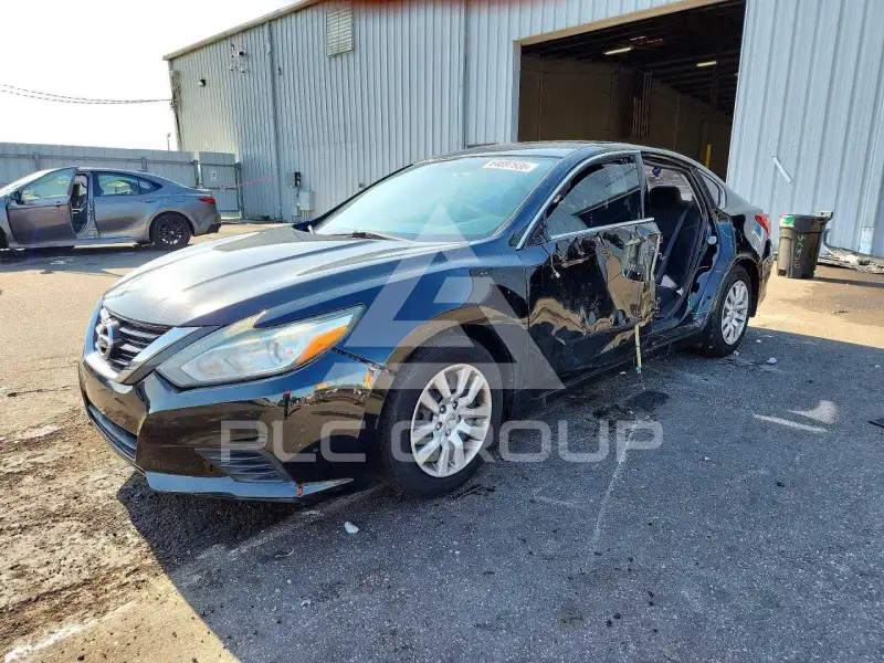 2017 Nissan ALTIMA фото