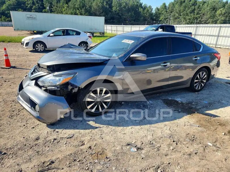 2017 Nissan ALTIMA фото