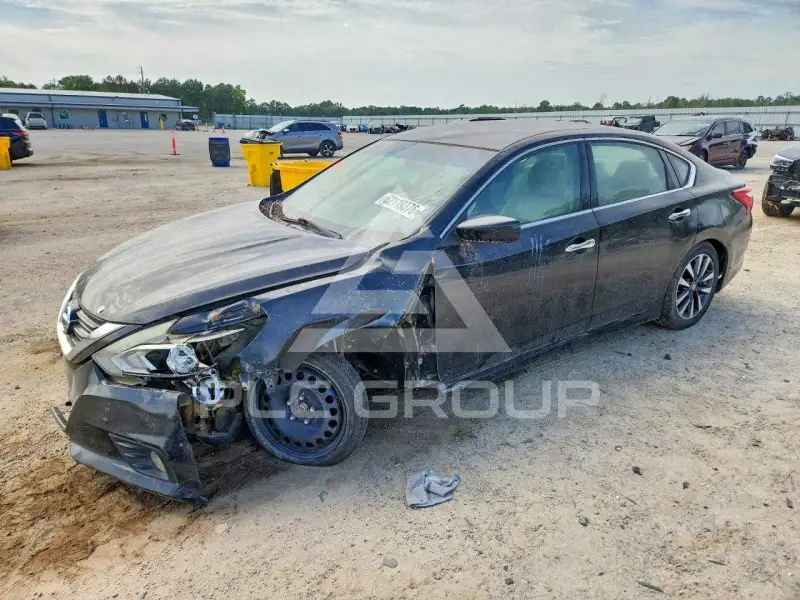 2017 Nissan ALTIMA фото