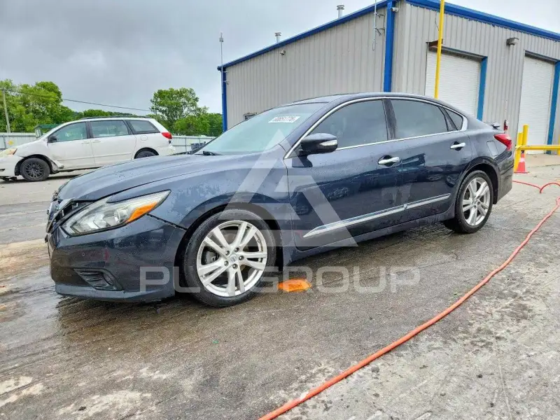 2017 Nissan ALTIMA photo